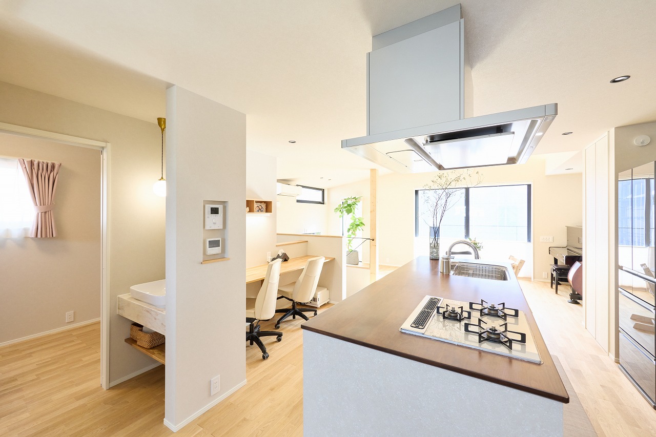 <p>理想の住まいを形にしていくにあたり、担当スタッフとはどのようなコミュニケーションがありましたか?</p>